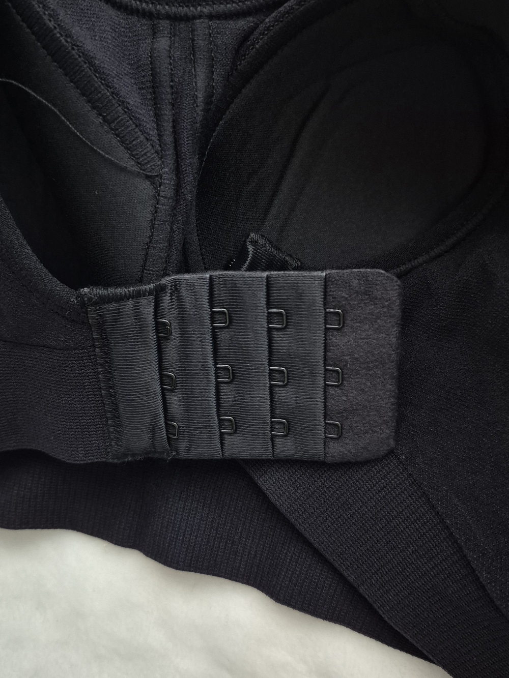 Underoutfit Comfort Shaping Bra - Picture 10 of 12